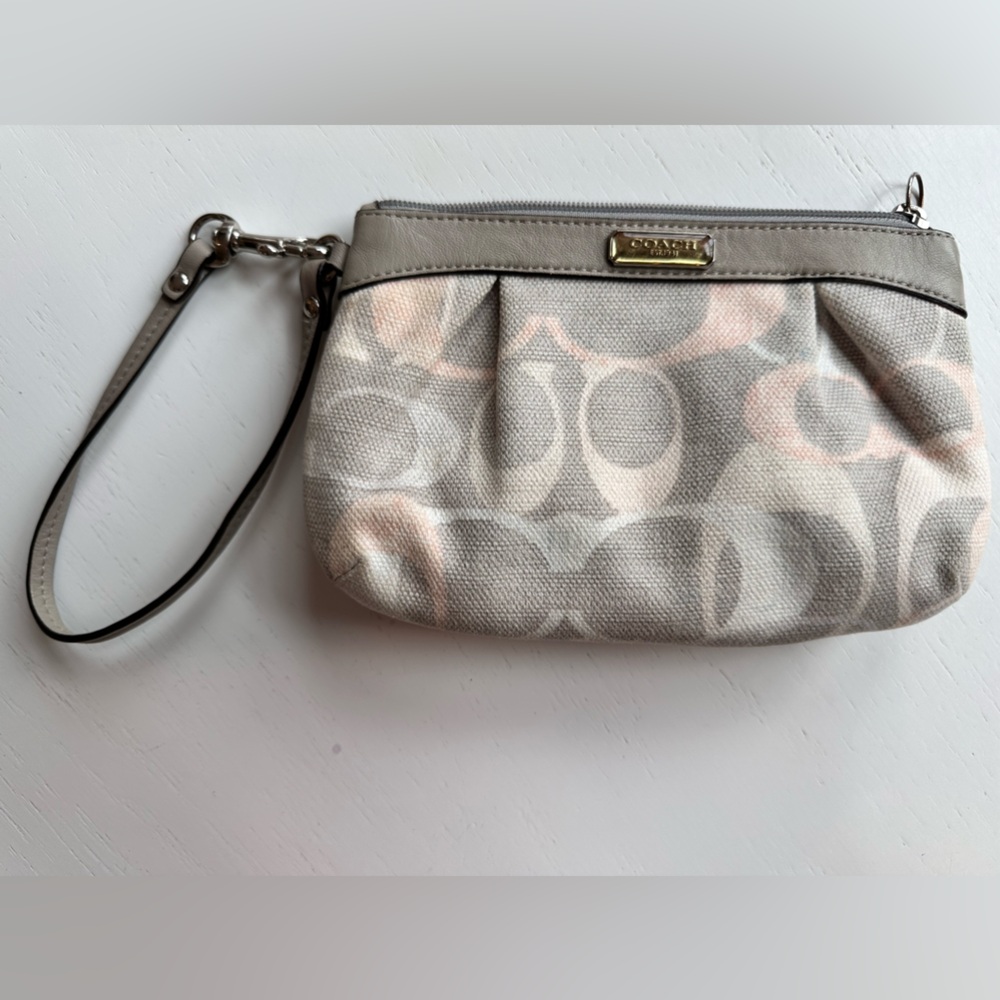 Coach Wristlet Purse Small Gray Pink Peach Cream